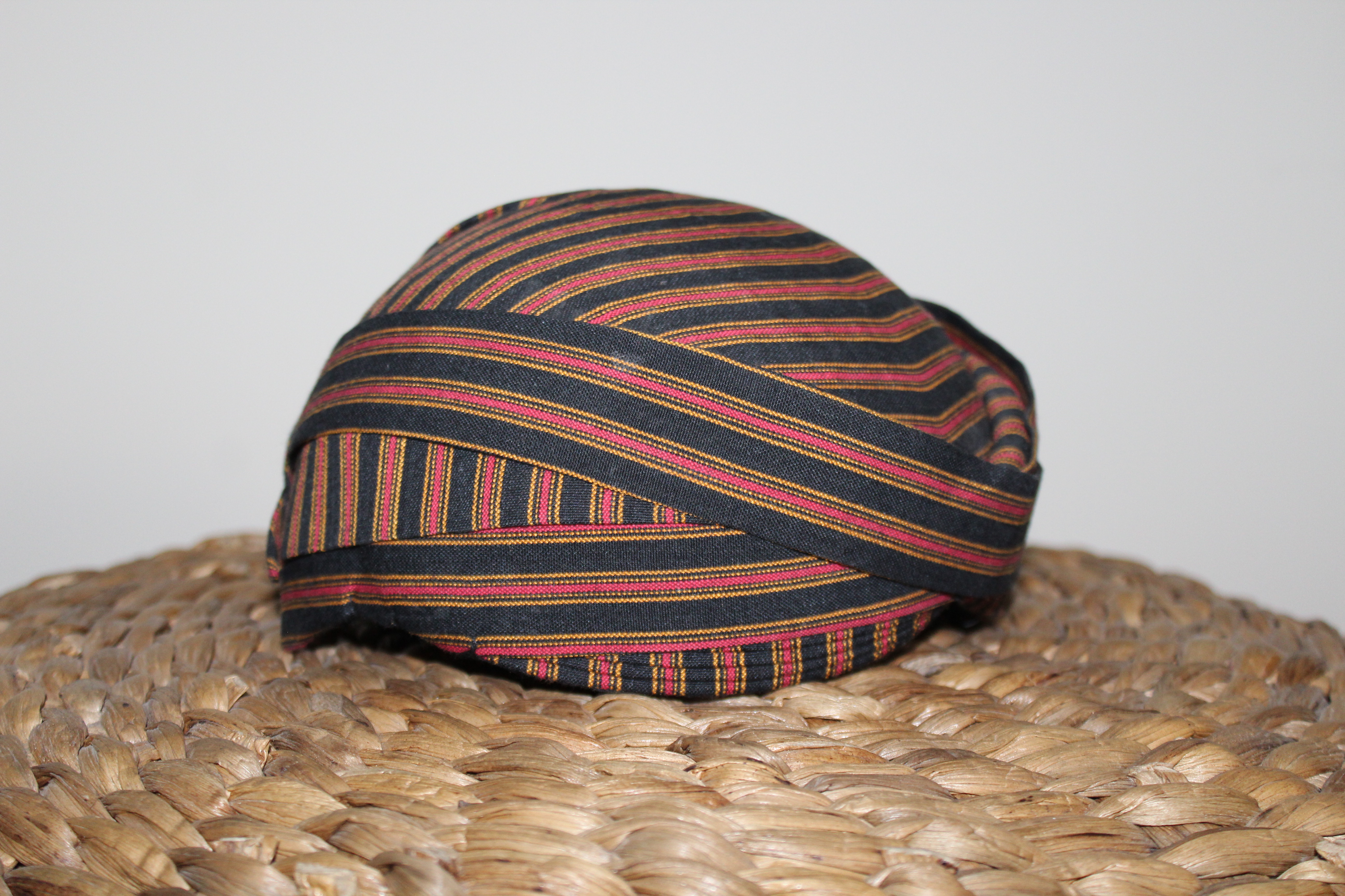 Blankon Lurik salur besar