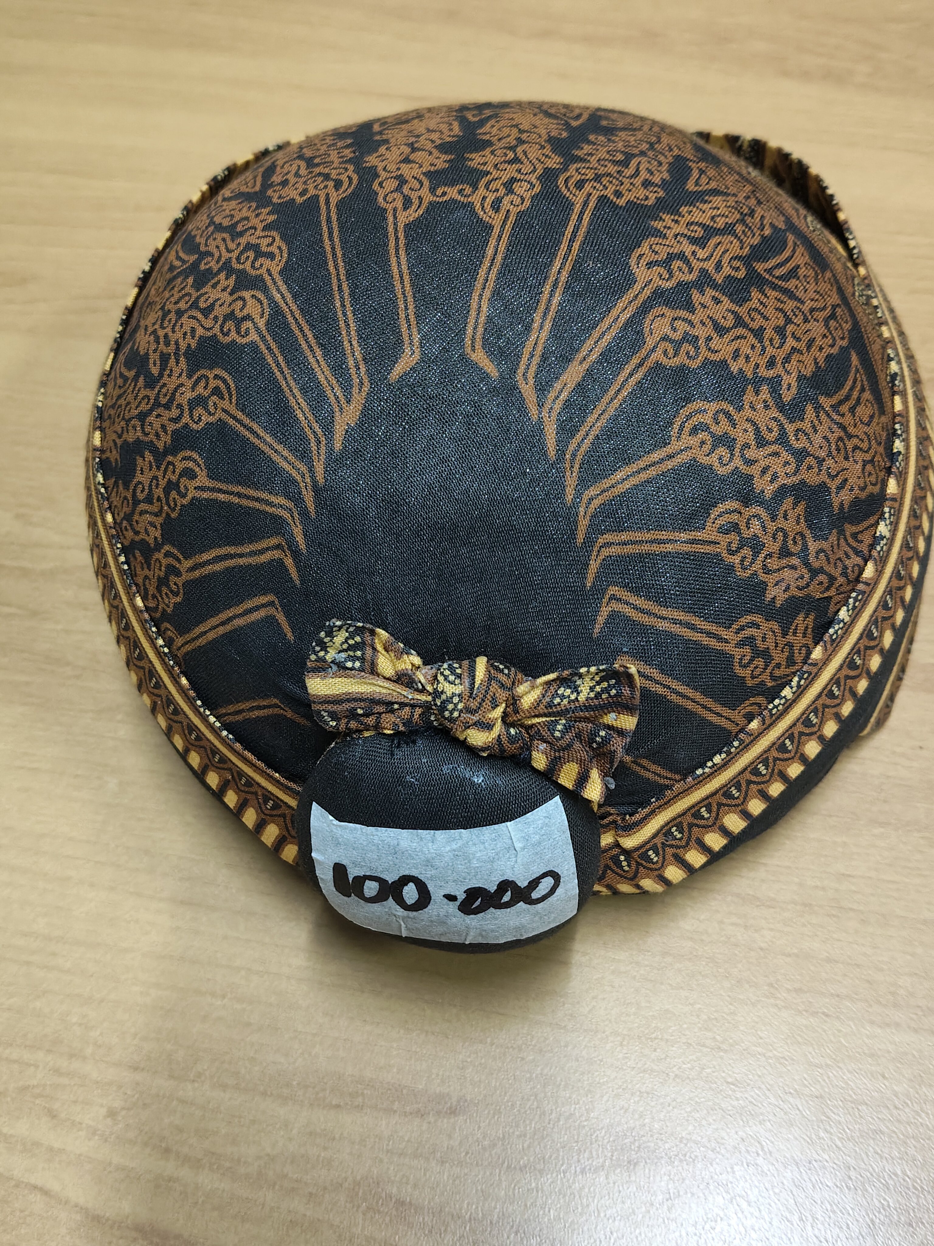 Blangkon Cekok Mondol