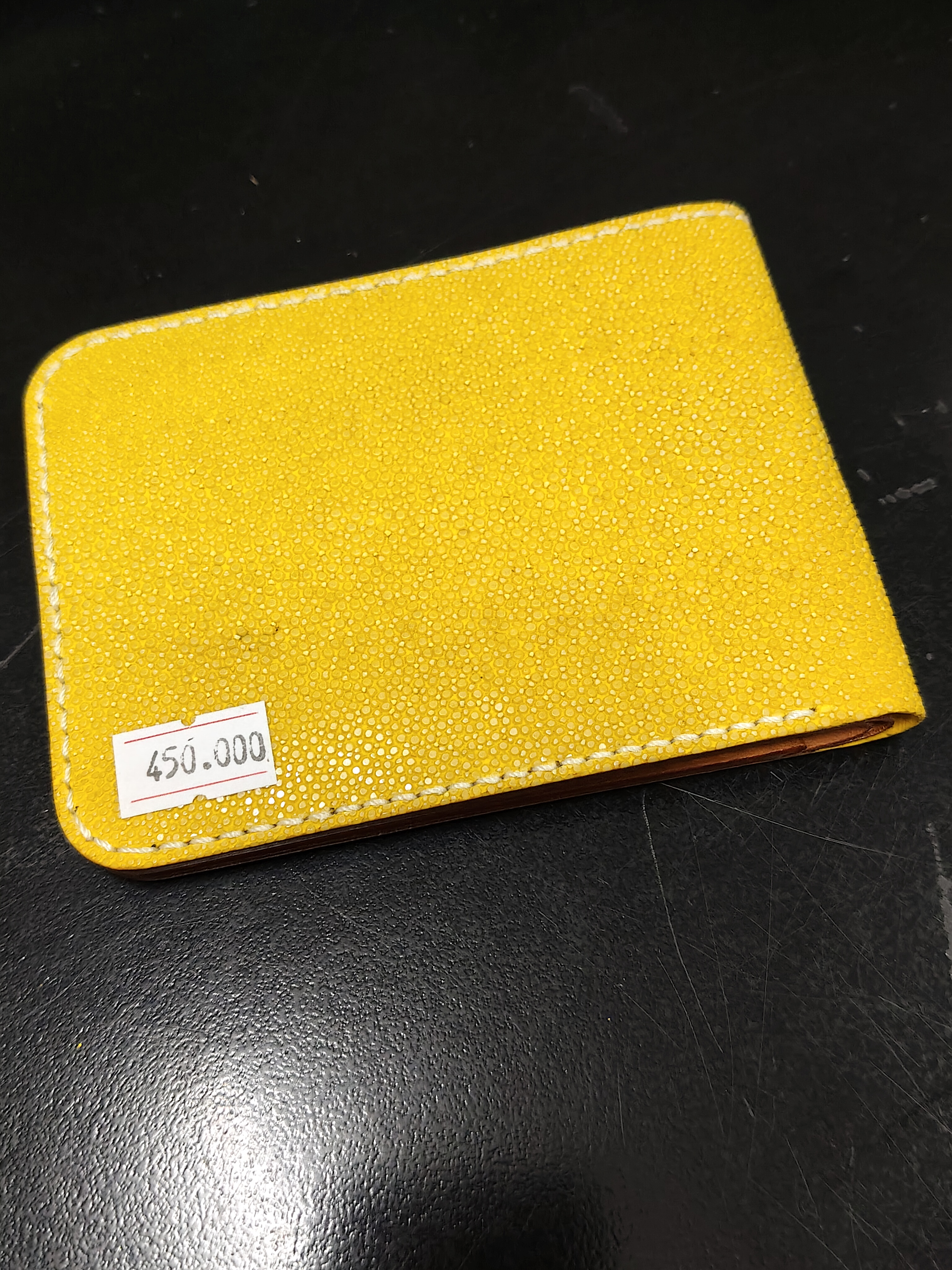 Dompet Pria Pari Polish Kuning